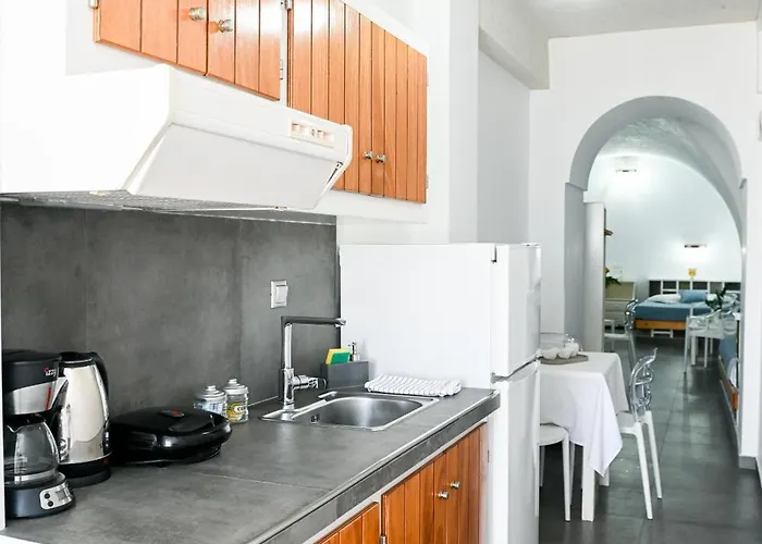 Kafieris Blue Caldera * Firostefani