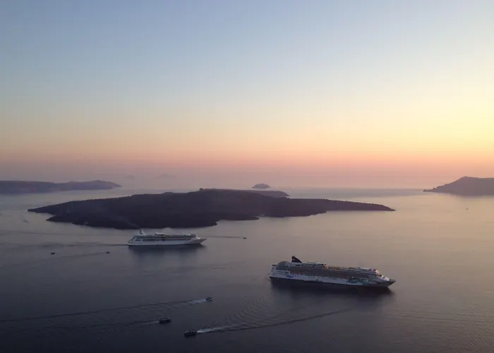 Daire Kafieris Blue Caldera