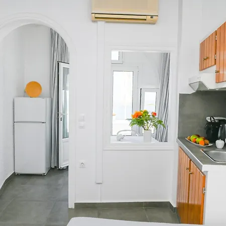 Kafieris Blue Caldera * فِروستيفاني