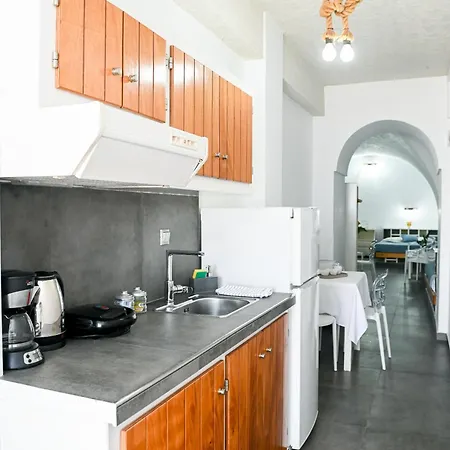 Kafieris Blue Caldera * فِروستيفاني