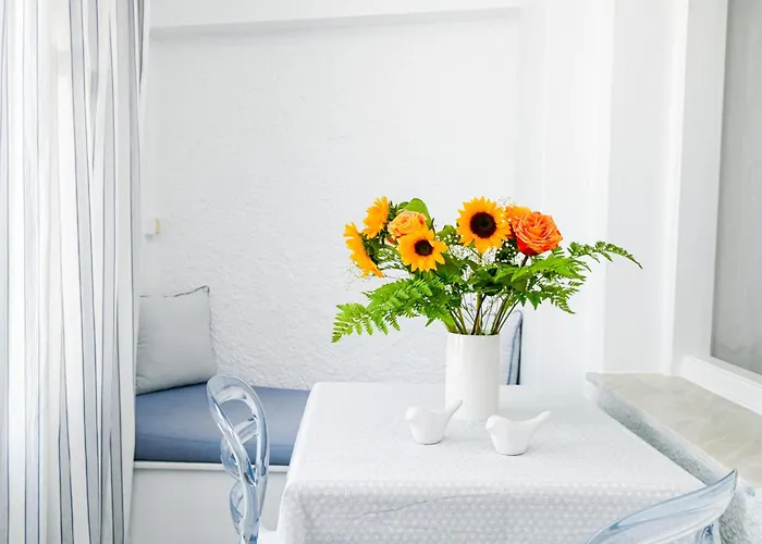 Kafieris Blue Caldera * Firostefani